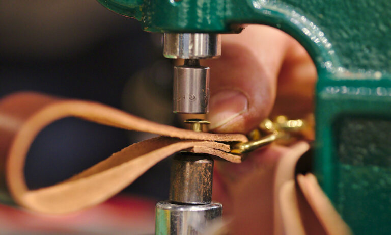 remachadora de remaches para atesanos